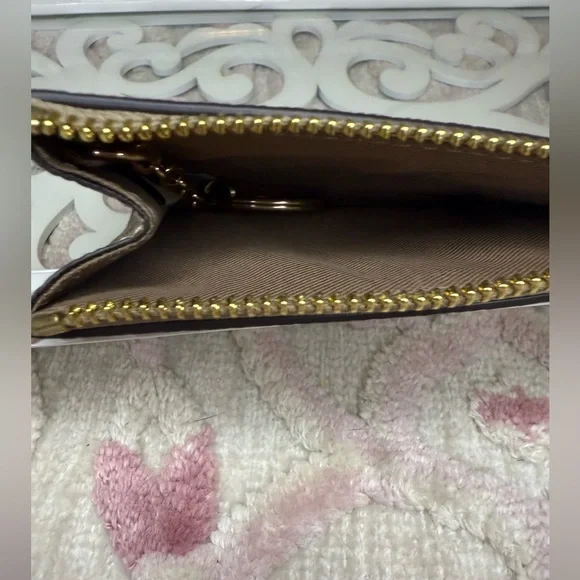 Coach Logo Cross-grain Mini Skinny ID Case with keychain loop - Picture 2 of 11